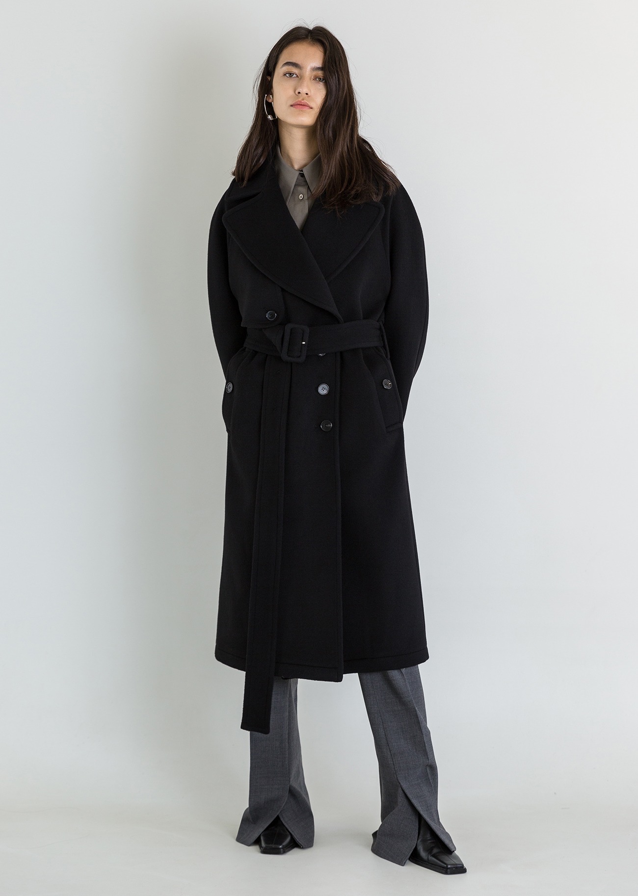 Double-breasted wool trench coat - Black