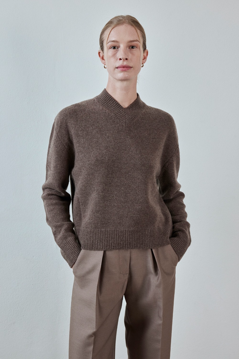 V-Neck Cashmere Blended Knit Sweater - Brown