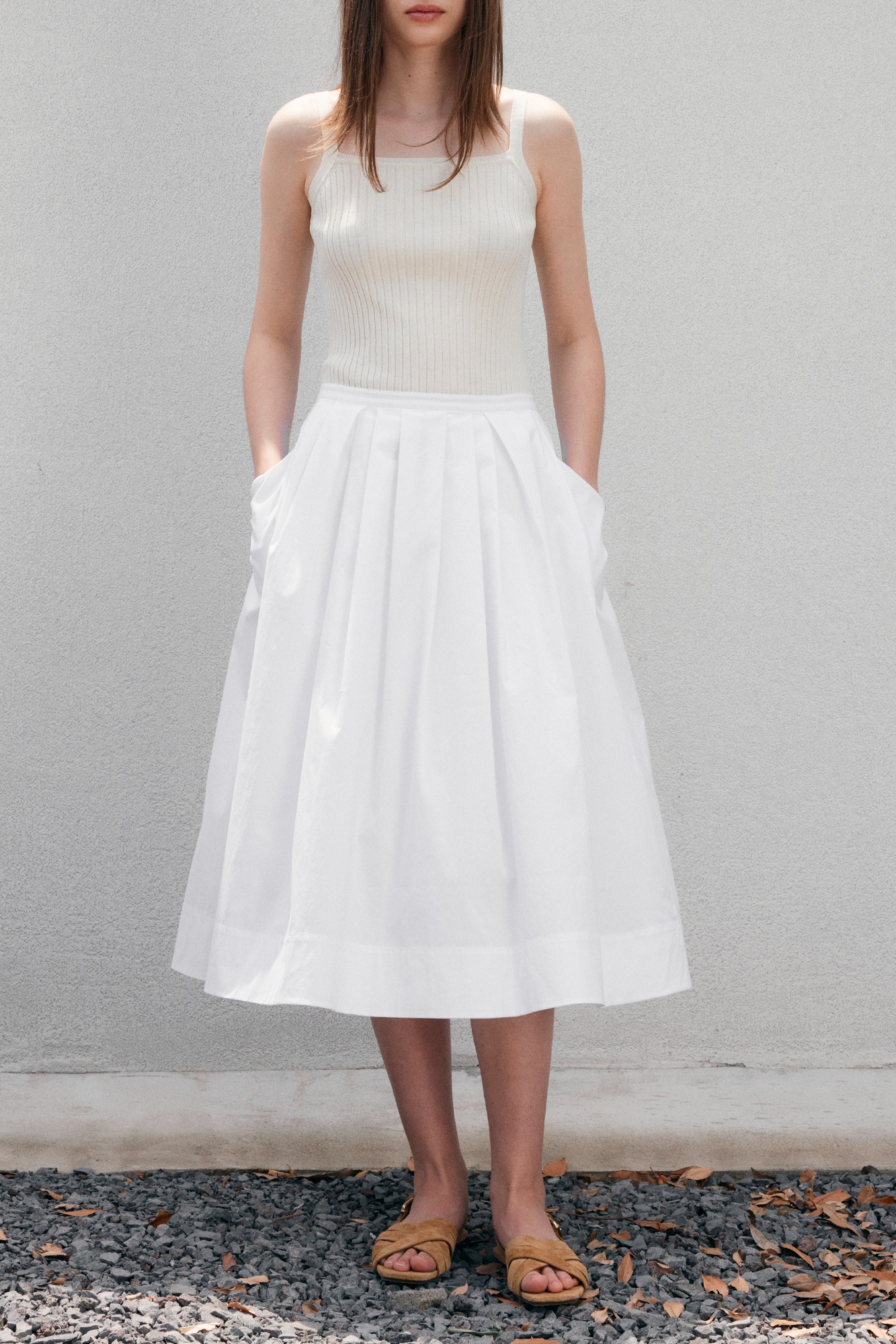 Volume Pleats Skirt - White